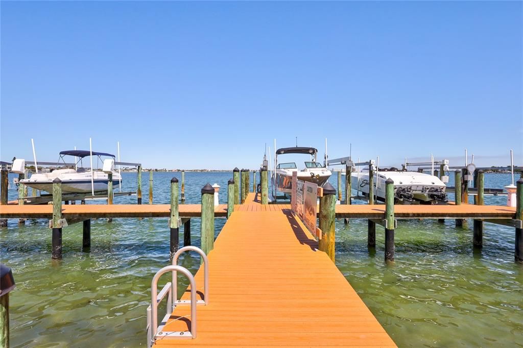 На продажу: $997,000 (4 спален, 4 ванн, 2275 Квадратных фут)