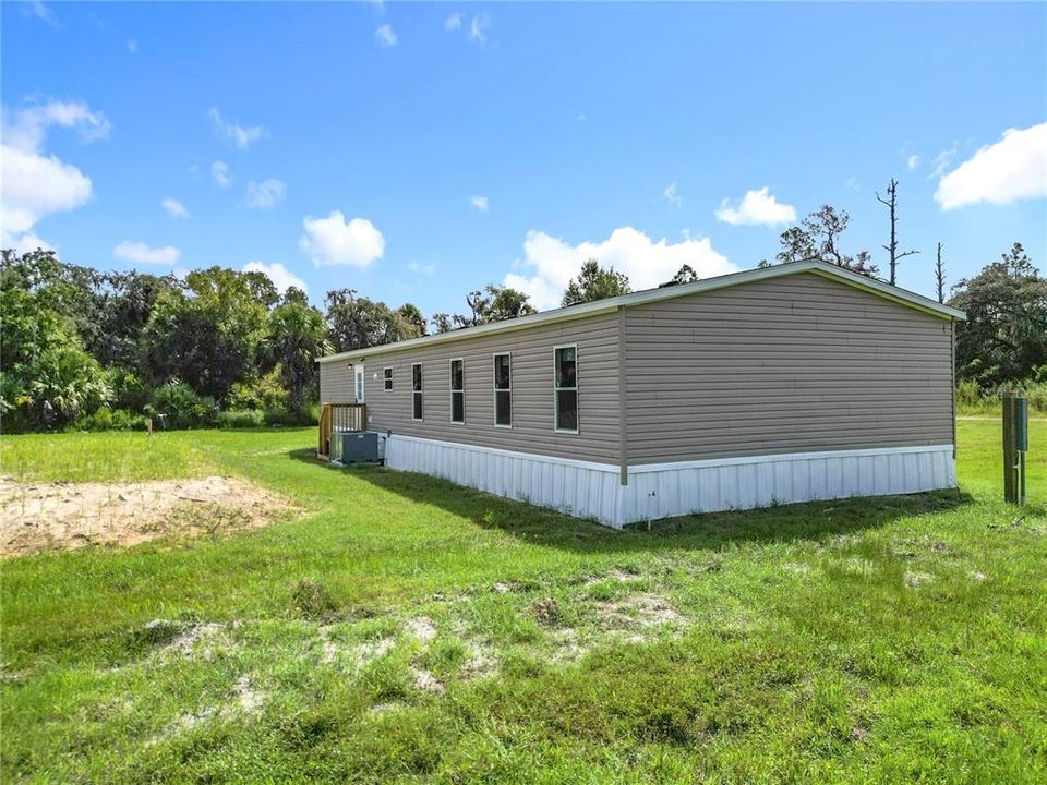 En Venta: $260,000 (4 camas, 2 baños, 1768 Pies cuadrados)