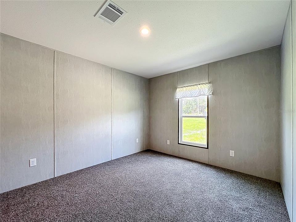 En Venta: $260,000 (4 camas, 2 baños, 1768 Pies cuadrados)