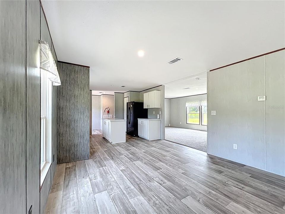 En Venta: $260,000 (4 camas, 2 baños, 1768 Pies cuadrados)