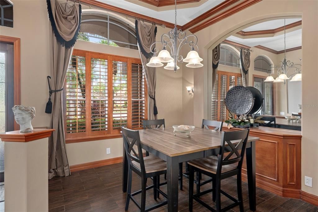 待售: $1,069,000 (4 贝兹, 4 浴室, 3715 平方英尺)