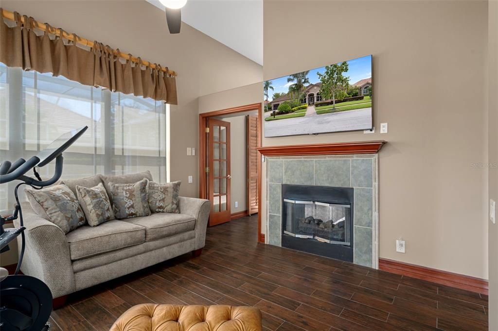 待售: $1,069,000 (4 贝兹, 4 浴室, 3715 平方英尺)