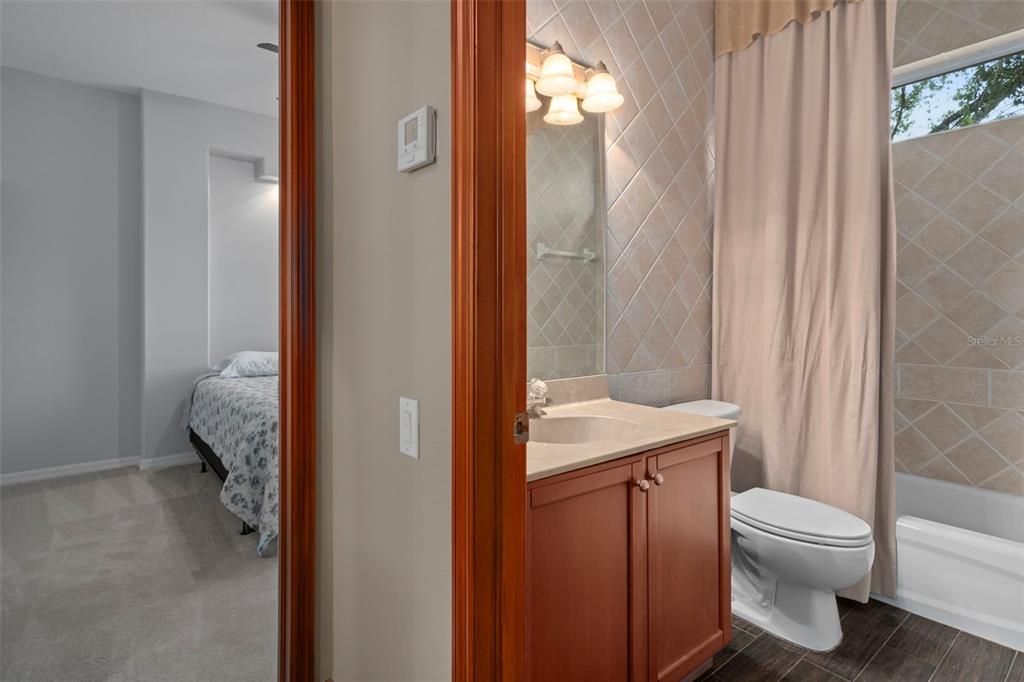 待售: $1,069,000 (4 贝兹, 4 浴室, 3715 平方英尺)