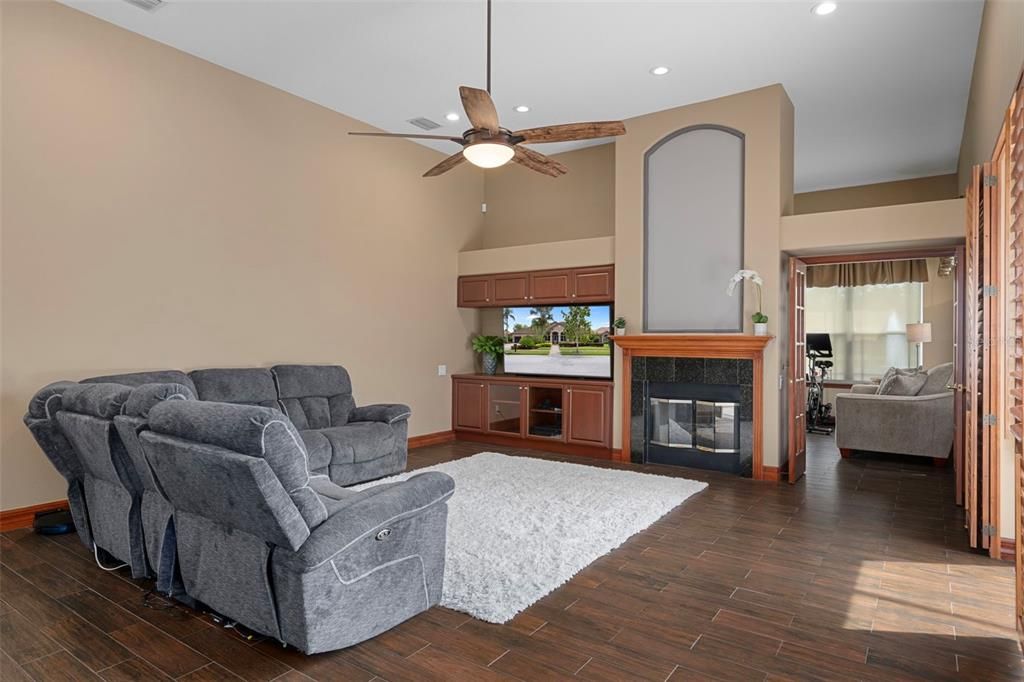 待售: $1,069,000 (4 贝兹, 4 浴室, 3715 平方英尺)