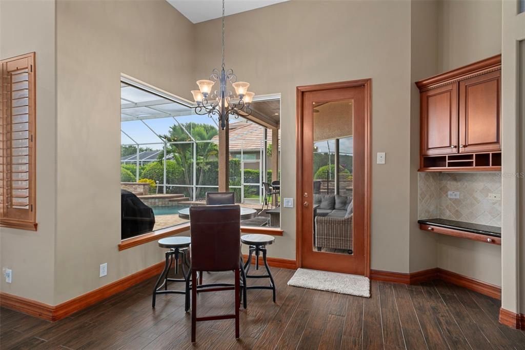 待售: $1,069,000 (4 贝兹, 4 浴室, 3715 平方英尺)