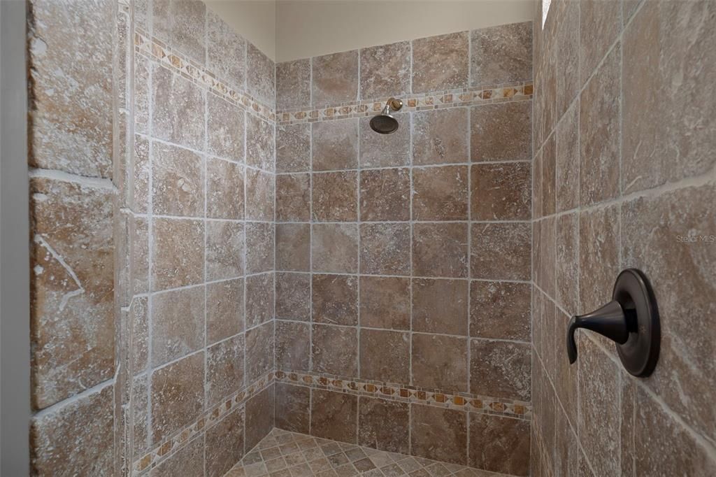 待售: $1,069,000 (4 贝兹, 4 浴室, 3715 平方英尺)