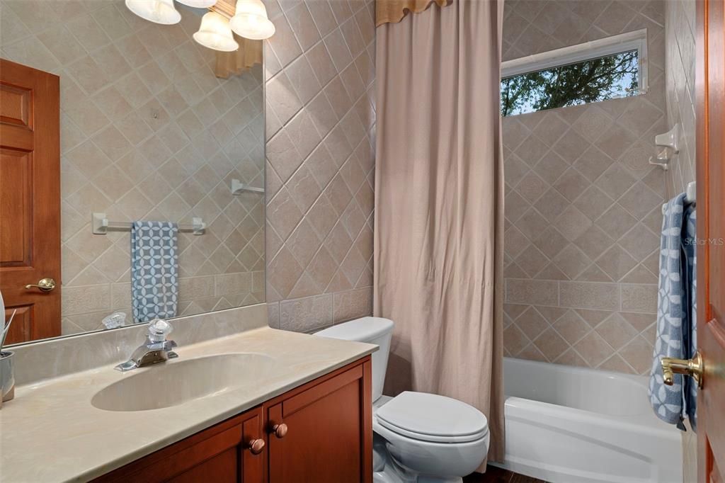 待售: $1,069,000 (4 贝兹, 4 浴室, 3715 平方英尺)