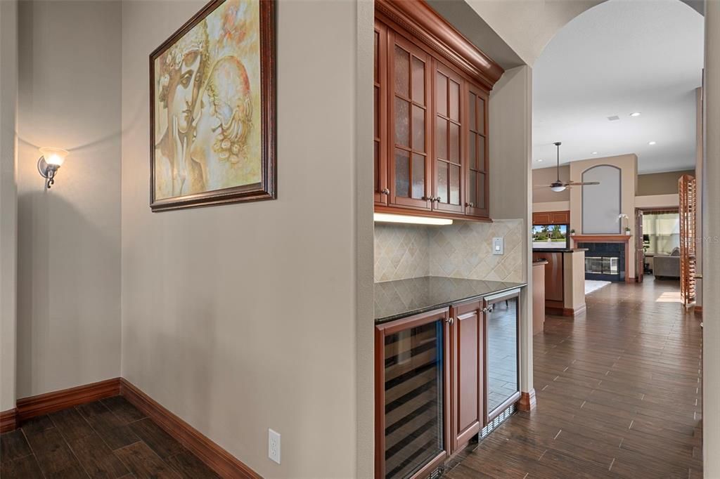 待售: $1,069,000 (4 贝兹, 4 浴室, 3715 平方英尺)