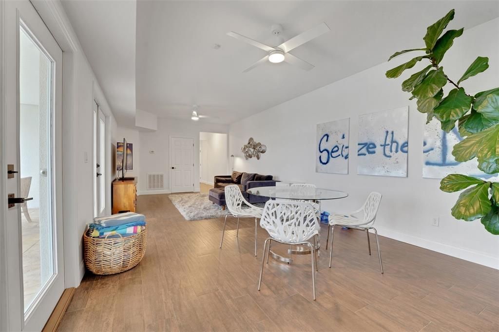 待售: $1,500,000 (5 贝兹, 4 浴室, 4281 平方英尺)