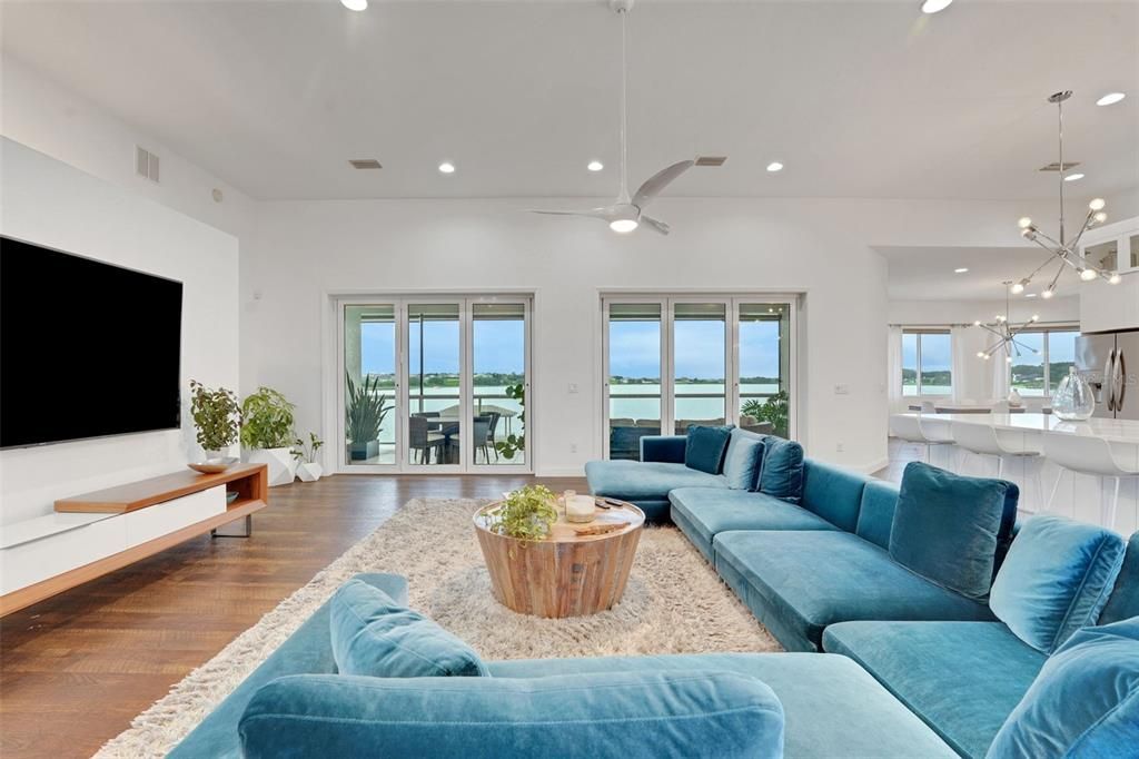 待售: $1,500,000 (5 贝兹, 4 浴室, 4281 平方英尺)