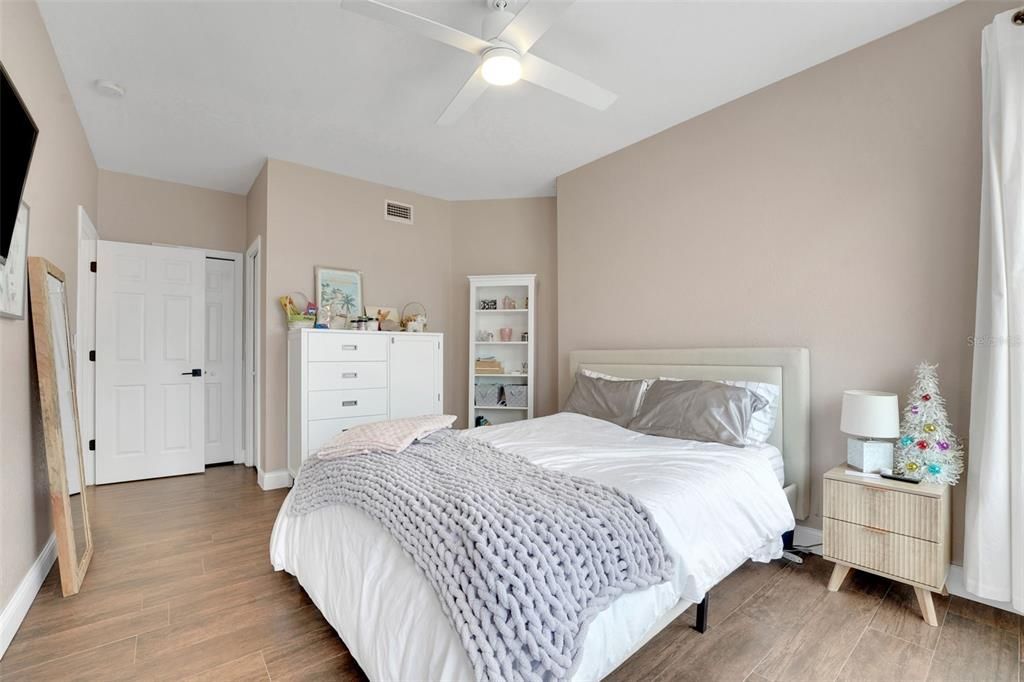 待售: $1,500,000 (5 贝兹, 4 浴室, 4281 平方英尺)