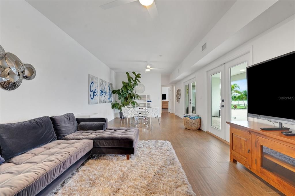 待售: $1,500,000 (5 贝兹, 4 浴室, 4281 平方英尺)