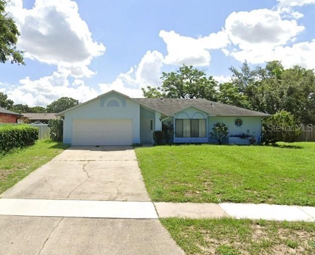 Recently Sold: $215,000 (3 beds, 2 baths, 1455 Square Feet)