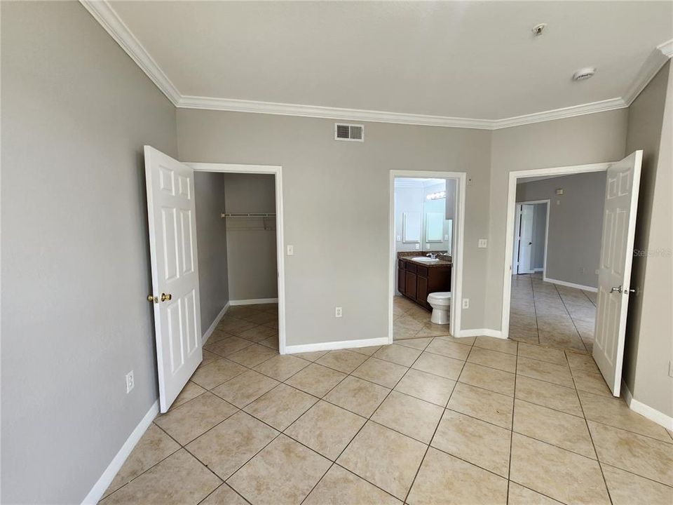 出租: $1,499 (2 贝兹, 2 浴室, 947 平方英尺)