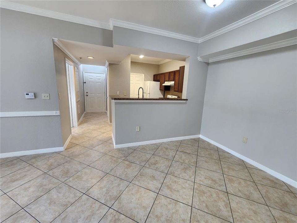 出租: $1,499 (2 贝兹, 2 浴室, 947 平方英尺)