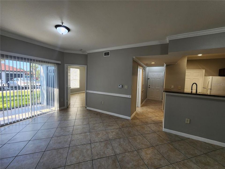 出租: $1,499 (2 贝兹, 2 浴室, 947 平方英尺)