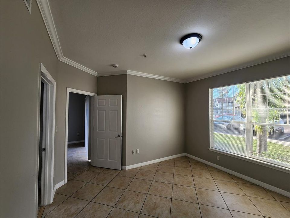 出租: $1,499 (2 贝兹, 2 浴室, 947 平方英尺)