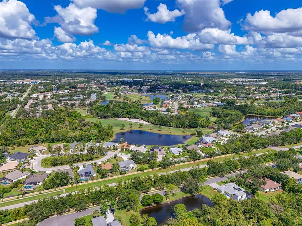 En Venta: $799,000 (3 camas, 3 baños, 2667 Pies cuadrados)