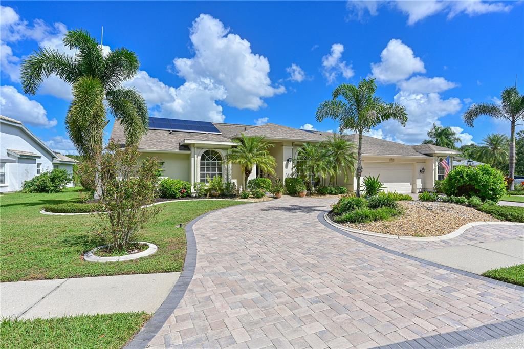 En Venta: $799,000 (3 camas, 3 baños, 2667 Pies cuadrados)