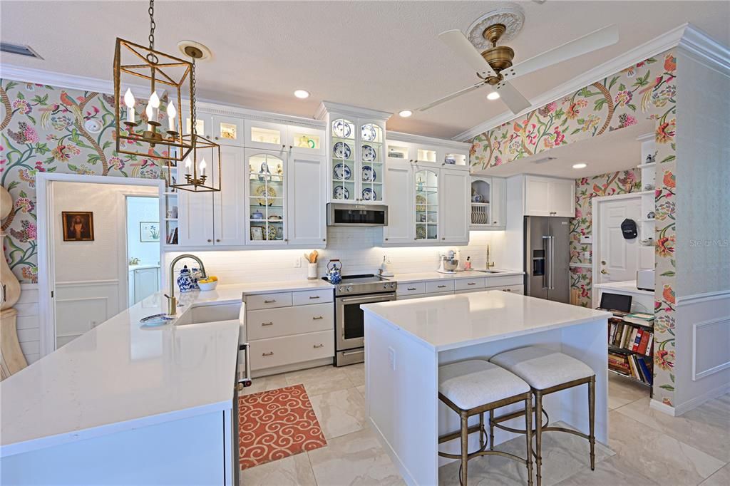 En Venta: $799,000 (3 camas, 3 baños, 2667 Pies cuadrados)