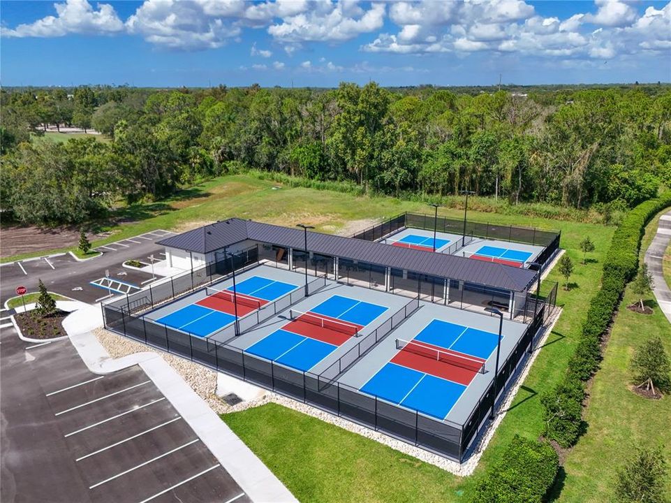 En Venta: $799,000 (3 camas, 3 baños, 2667 Pies cuadrados)