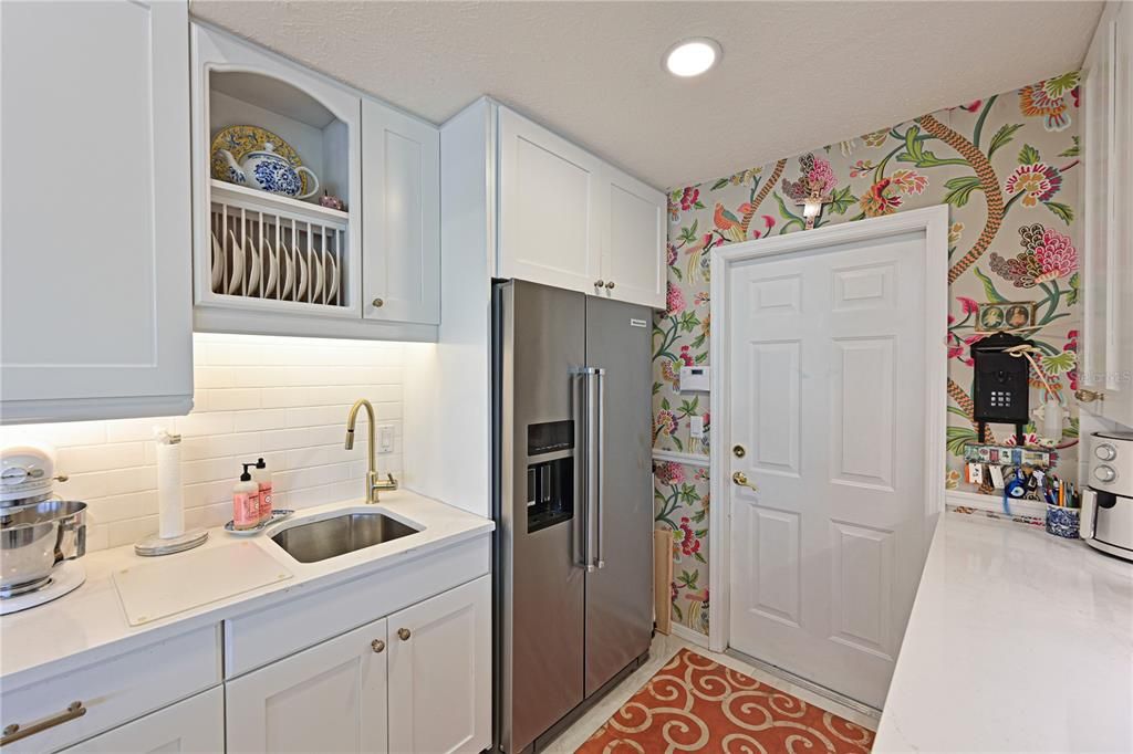 En Venta: $799,000 (3 camas, 3 baños, 2667 Pies cuadrados)