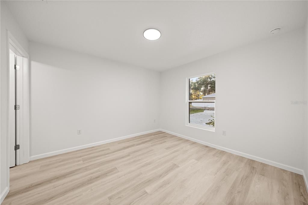 For Rent: $1,900 (3 beds, 2 baths, 1157 Square Feet)