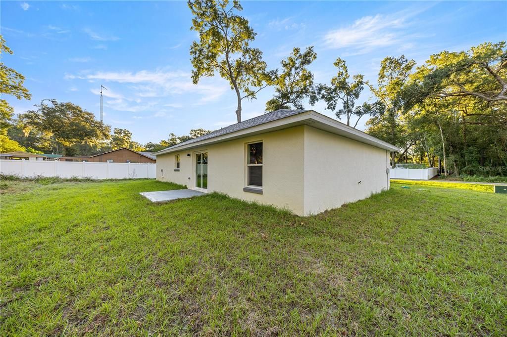 For Rent: $1,900 (3 beds, 2 baths, 1157 Square Feet)