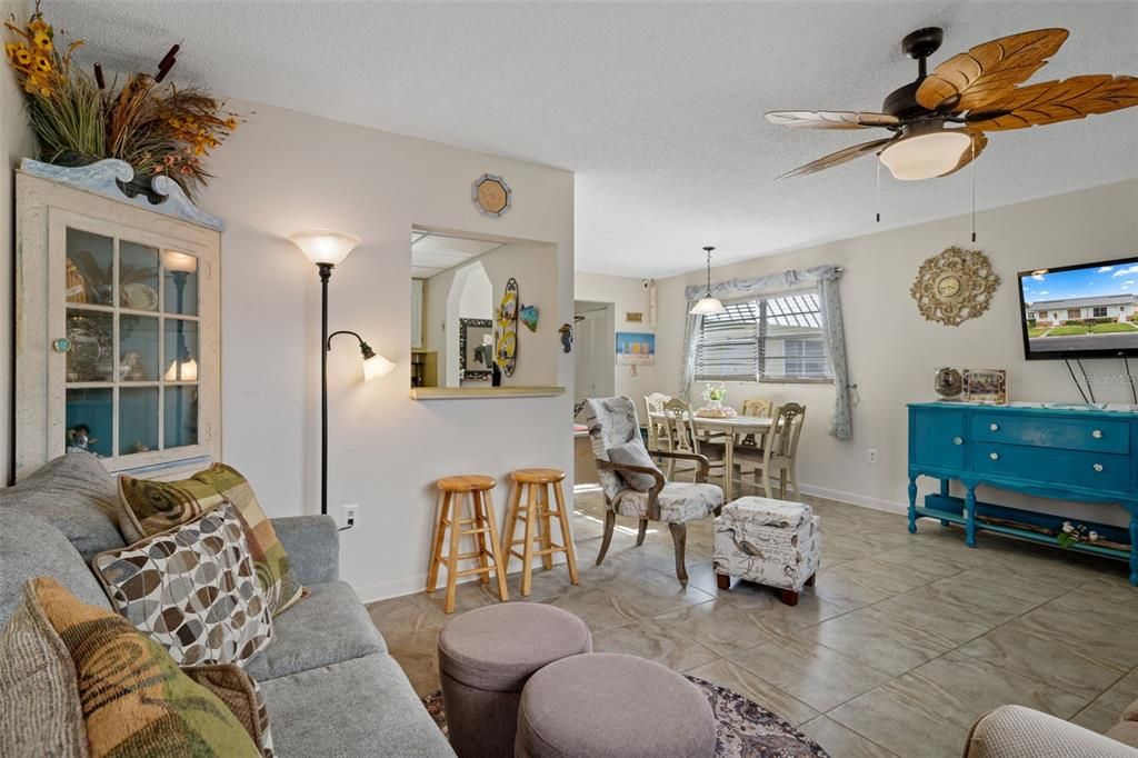 В аренду: $1,450 (1 спален, 1 ванн, 923 Квадратных фут)