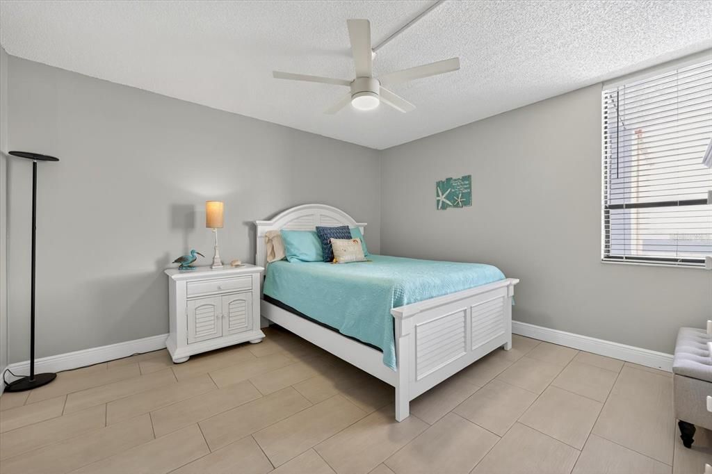 На продажу: $649,900 (2 спален, 2 ванн, 1165 Квадратных фут)