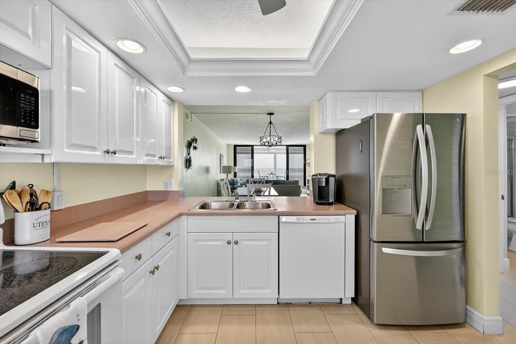 На продажу: $649,900 (2 спален, 2 ванн, 1165 Квадратных фут)