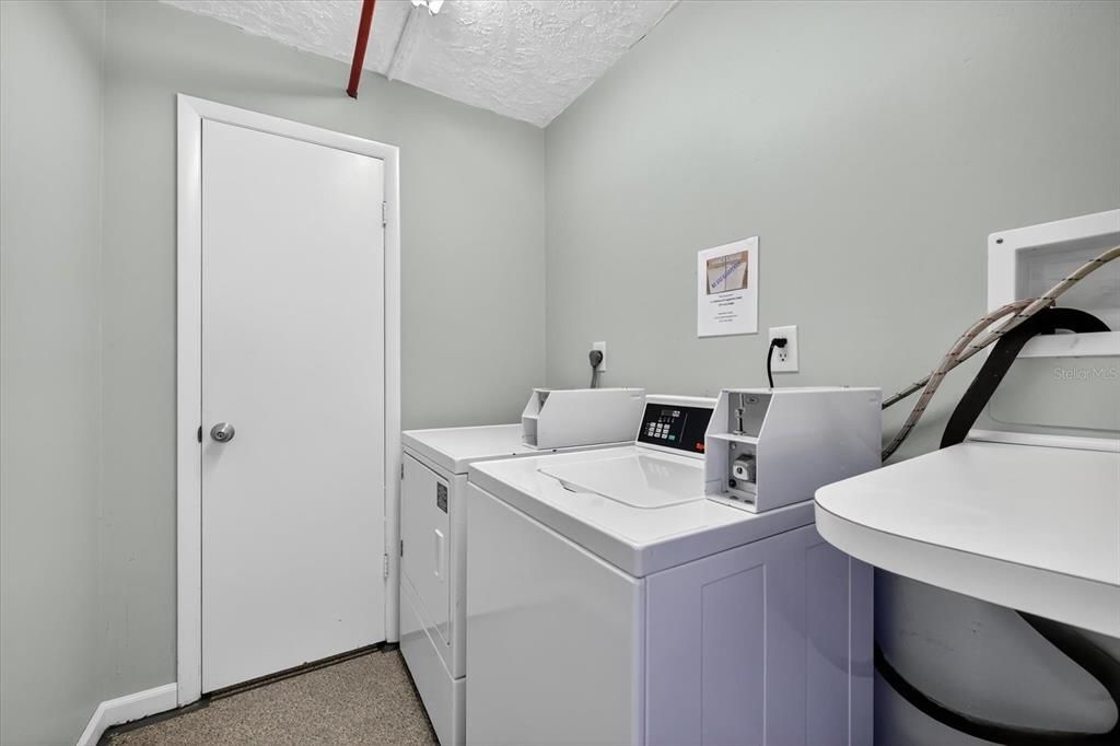 На продажу: $649,900 (2 спален, 2 ванн, 1165 Квадратных фут)