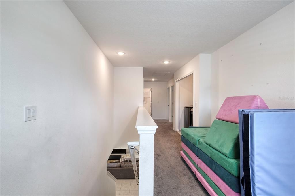 Active With Contract: $470,000 (6 beds, 3 baths, 2739 Square Feet)