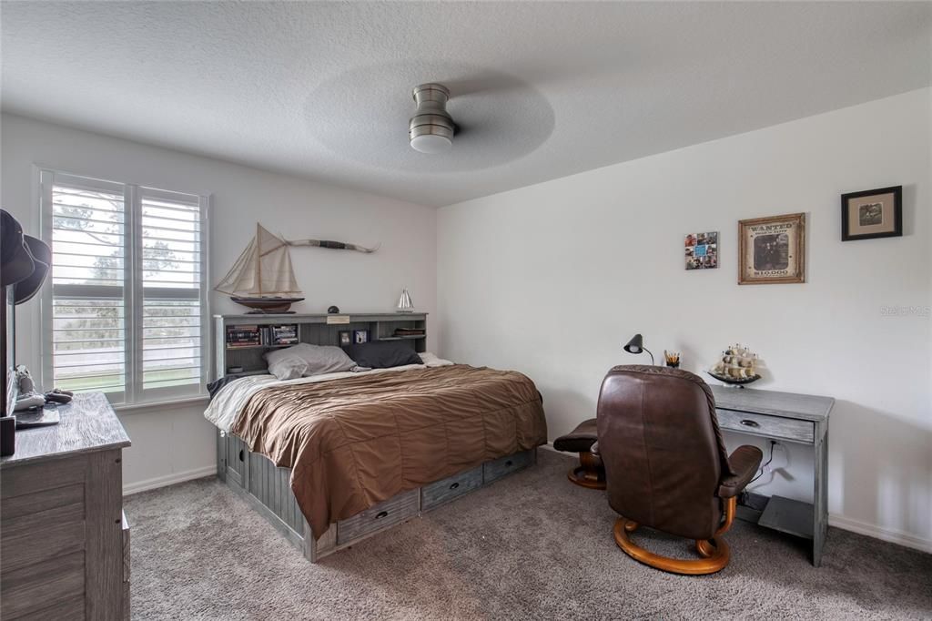 Active With Contract: $470,000 (6 beds, 3 baths, 2739 Square Feet)