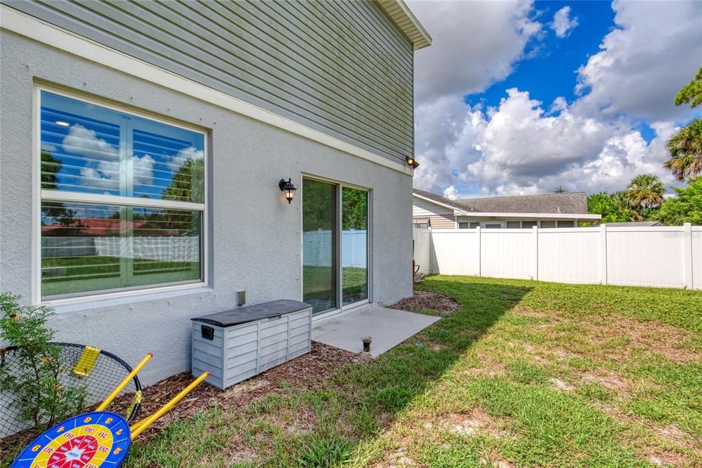 Active With Contract: $470,000 (6 beds, 3 baths, 2739 Square Feet)