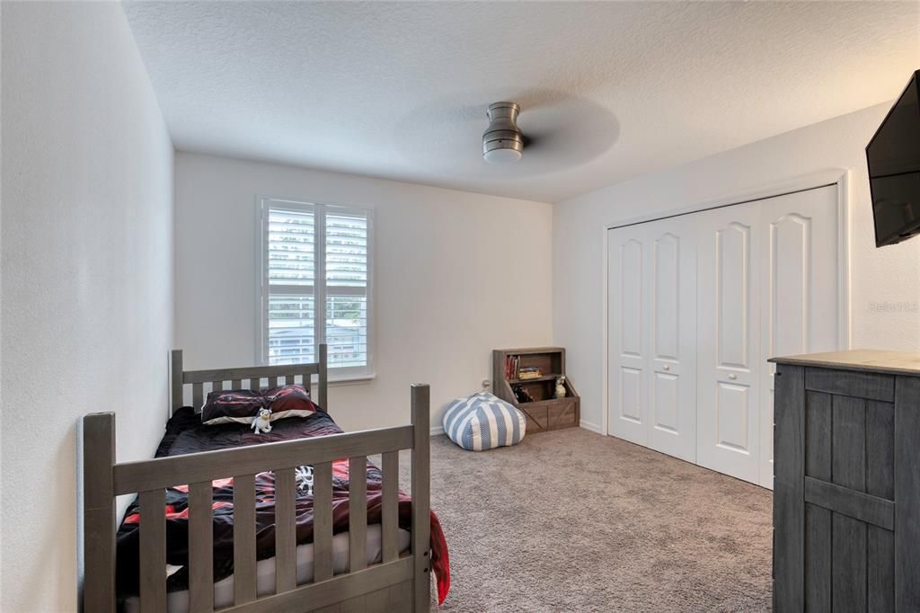 Active With Contract: $470,000 (6 beds, 3 baths, 2739 Square Feet)