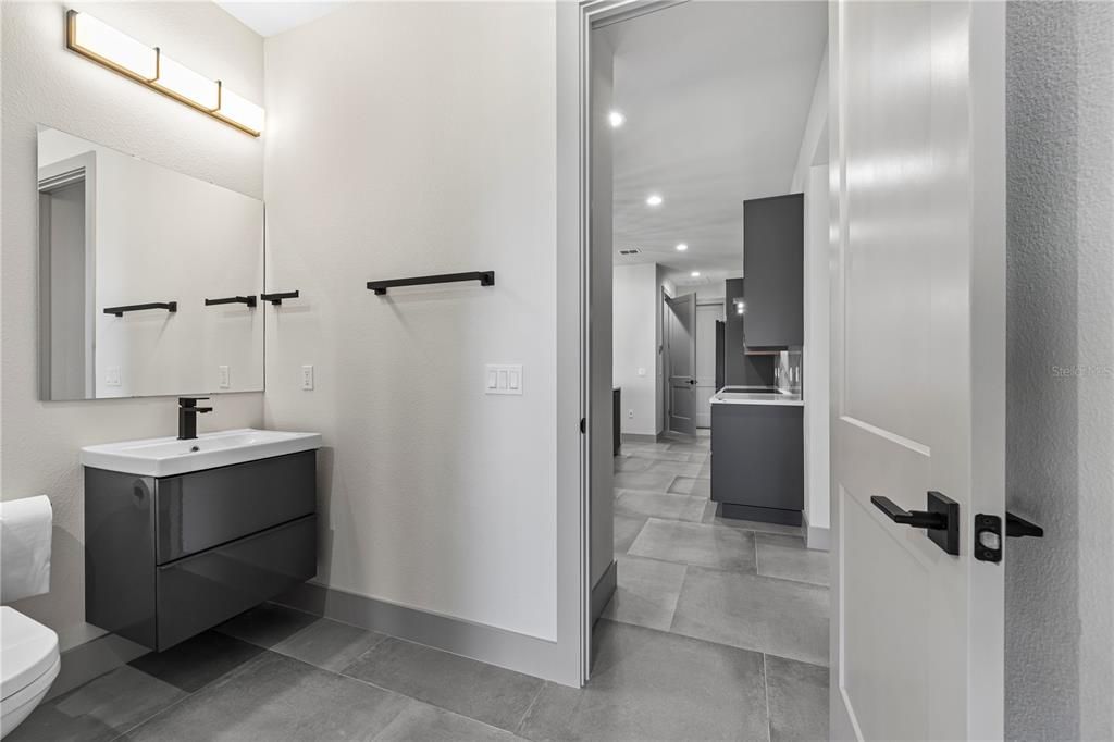 For Rent: $4,100 (4 beds, 3 baths, 2548 Square Feet)