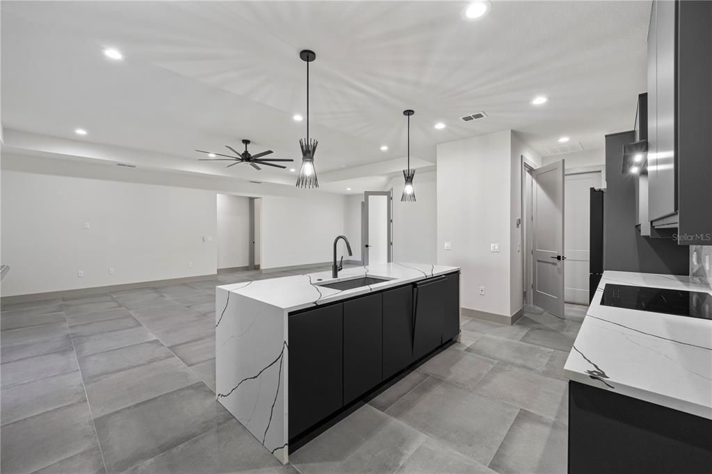 For Rent: $4,100 (4 beds, 3 baths, 2548 Square Feet)