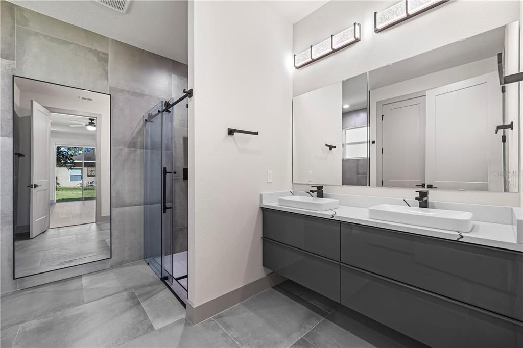 For Rent: $4,100 (4 beds, 3 baths, 2548 Square Feet)