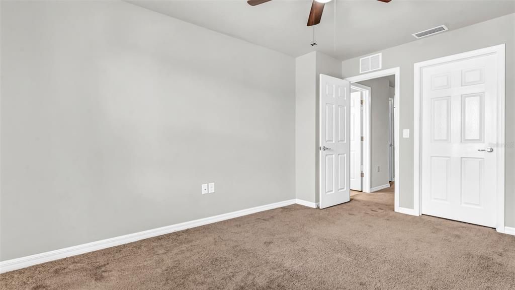 Active With Contract: $2,150 (2 beds, 2 baths, 1588 Square Feet)