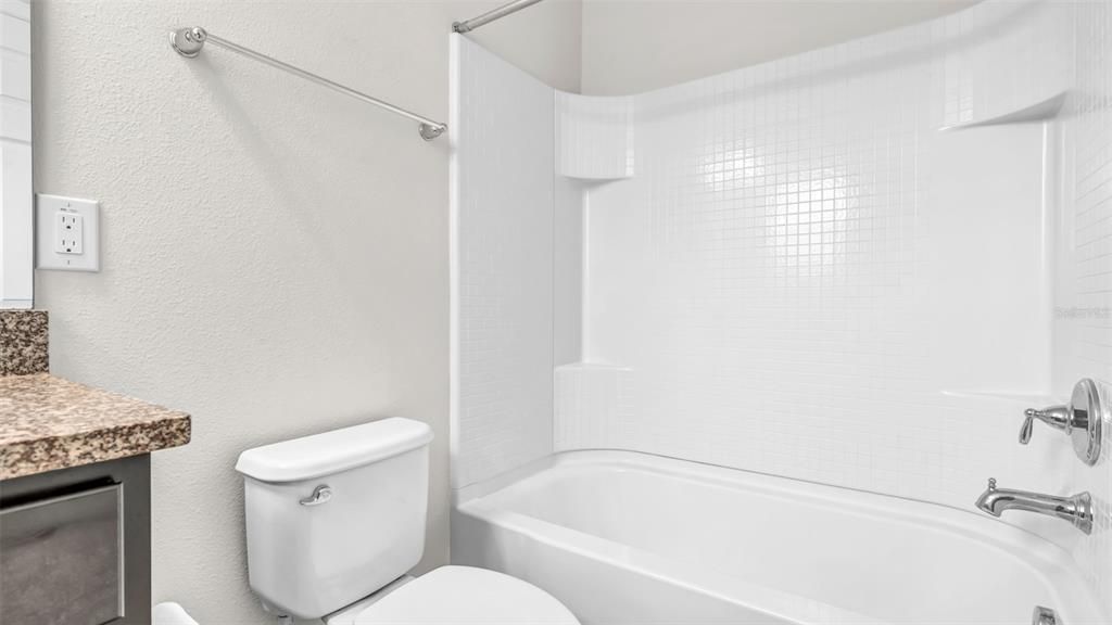 Active With Contract: $2,150 (2 beds, 2 baths, 1588 Square Feet)