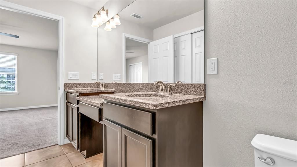 Active With Contract: $2,150 (2 beds, 2 baths, 1588 Square Feet)