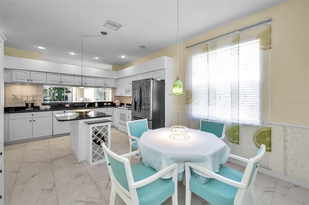 En Venta: $585,000 (3 camas, 2 baños, 1920 Pies cuadrados)