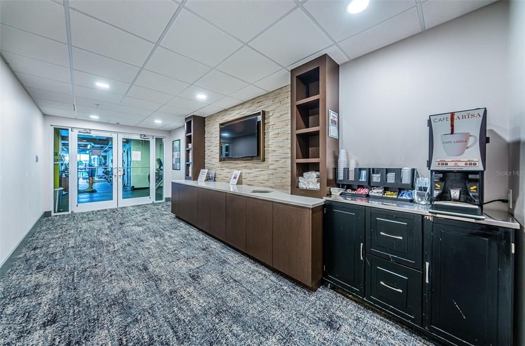 En Venta: $585,000 (3 camas, 2 baños, 1920 Pies cuadrados)