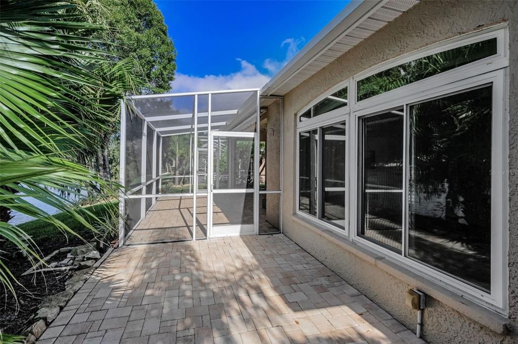 En Venta: $585,000 (3 camas, 2 baños, 1920 Pies cuadrados)