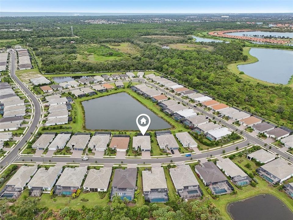 合同活跃: $985,000 (3 贝兹, 3 浴室, 2485 平方英尺)