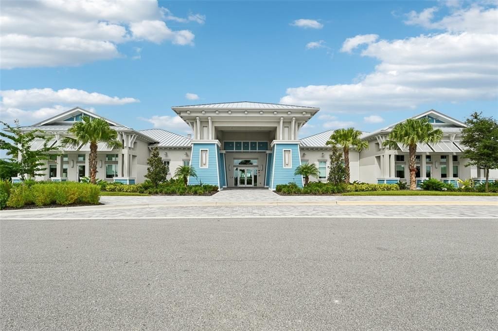 合同活跃: $985,000 (3 贝兹, 3 浴室, 2485 平方英尺)