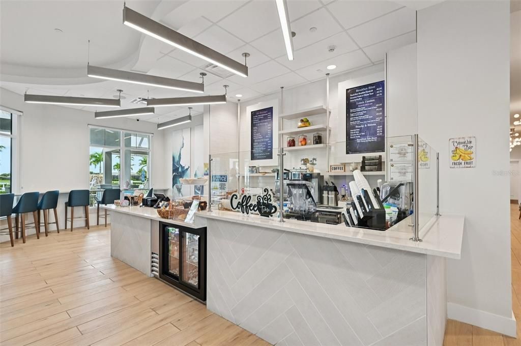 合同活跃: $985,000 (3 贝兹, 3 浴室, 2485 平方英尺)