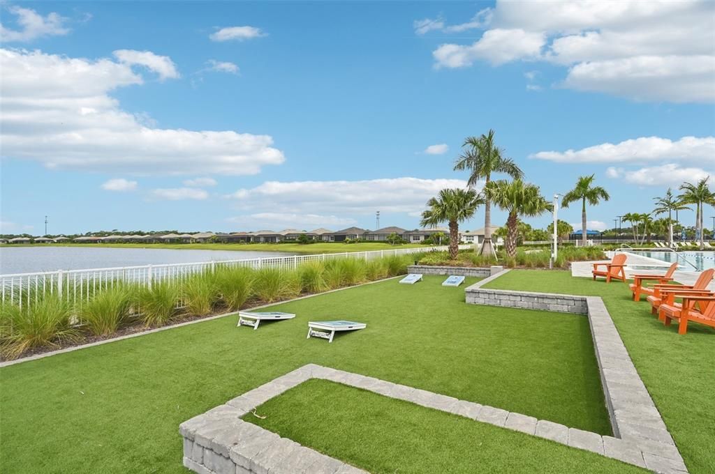 合同活跃: $985,000 (3 贝兹, 3 浴室, 2485 平方英尺)