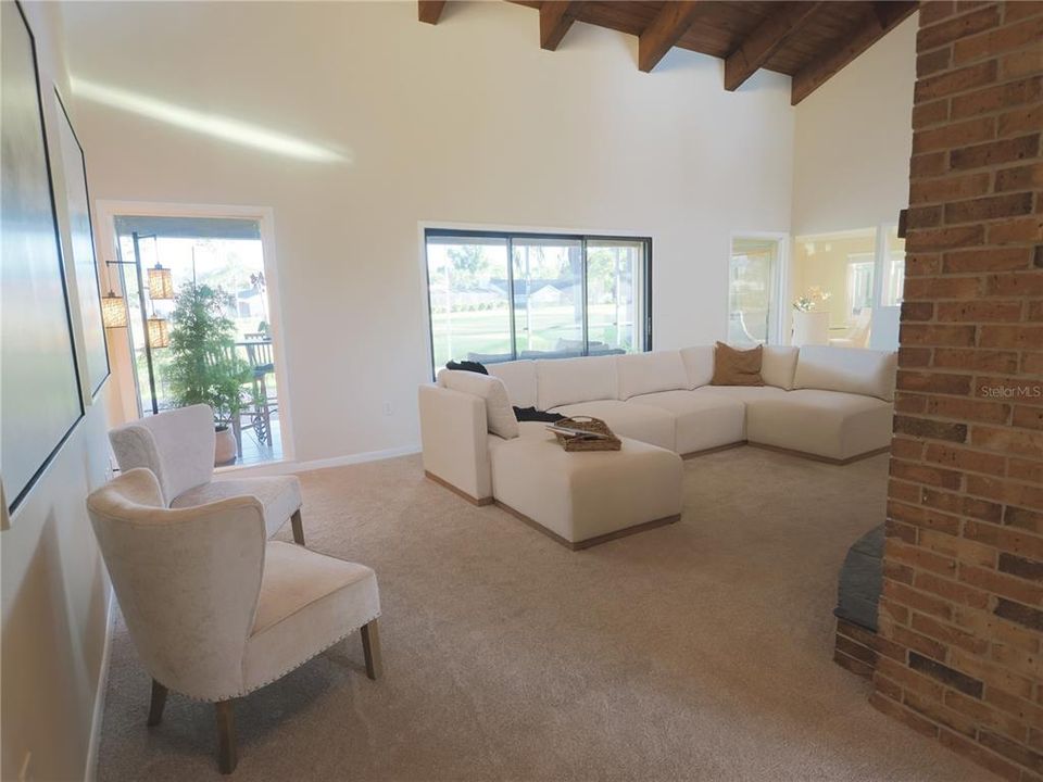 En Venta: $725,000 (3 camas, 2 baños, 2061 Pies cuadrados)